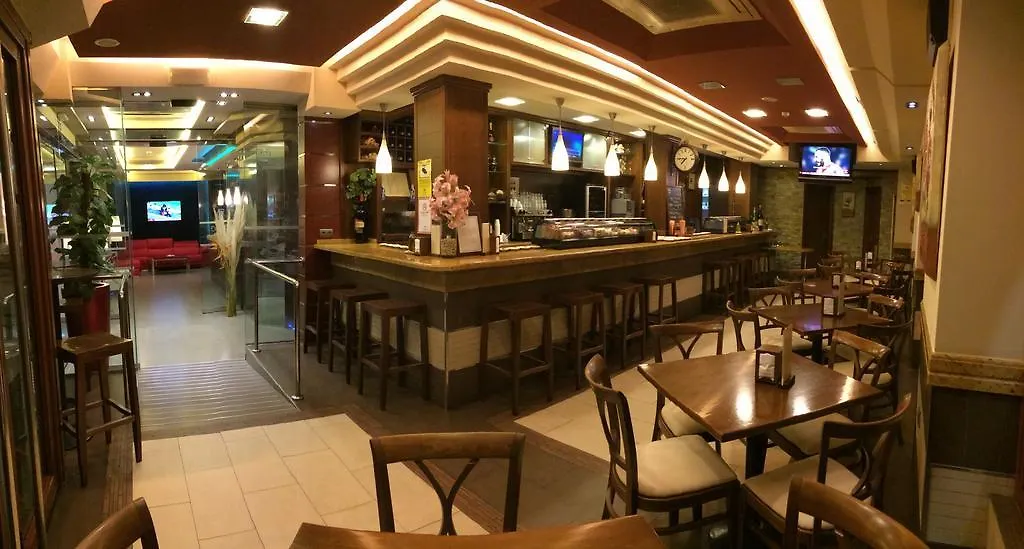 卡斯蒂亚格雷罗酒店 马拉加 3*,